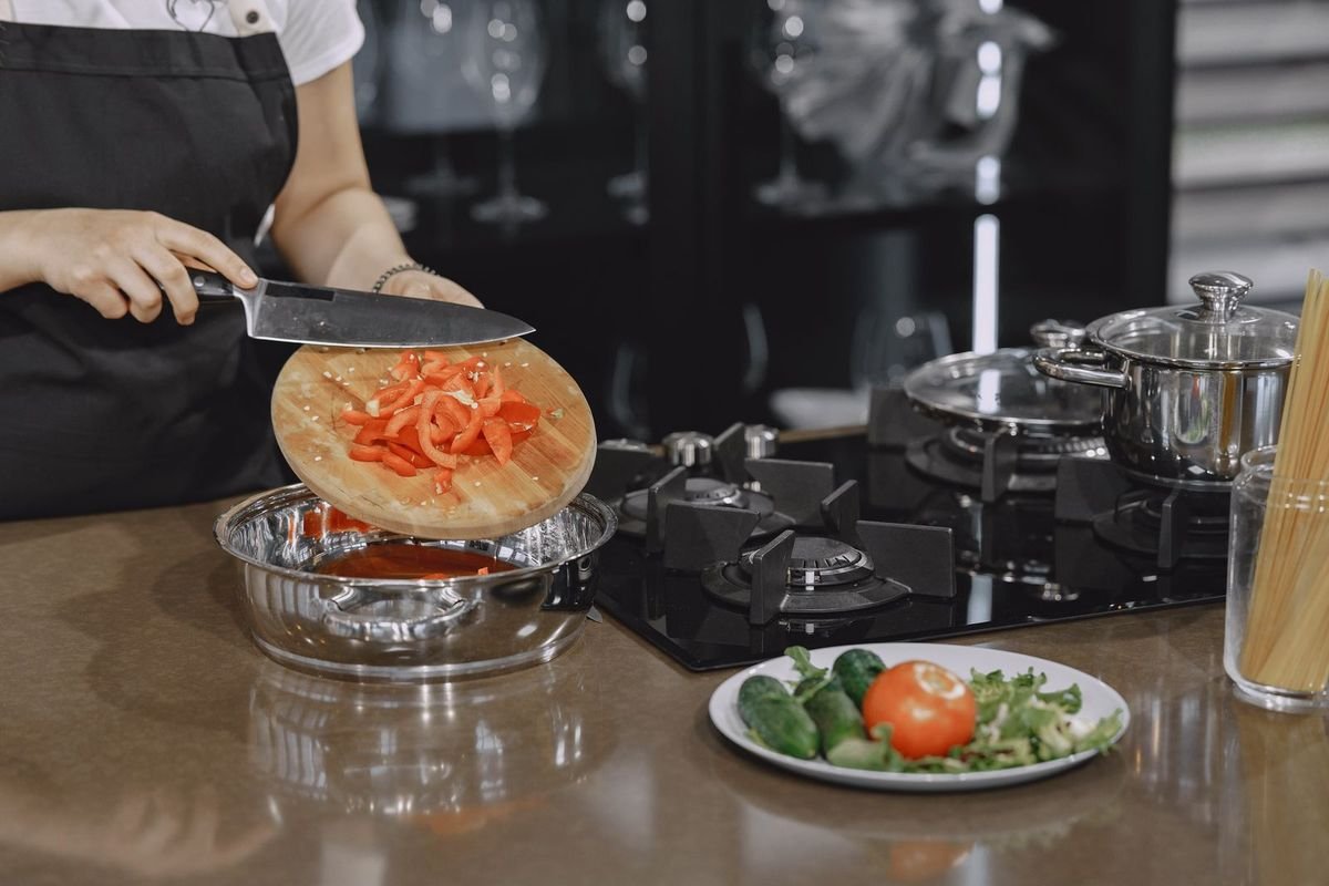 Sliced vegetables on a wooden board (representative photo, not the exact product)